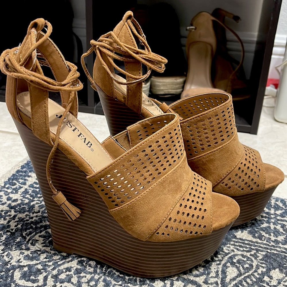 JUSTFAB SHOES WORN ONCE